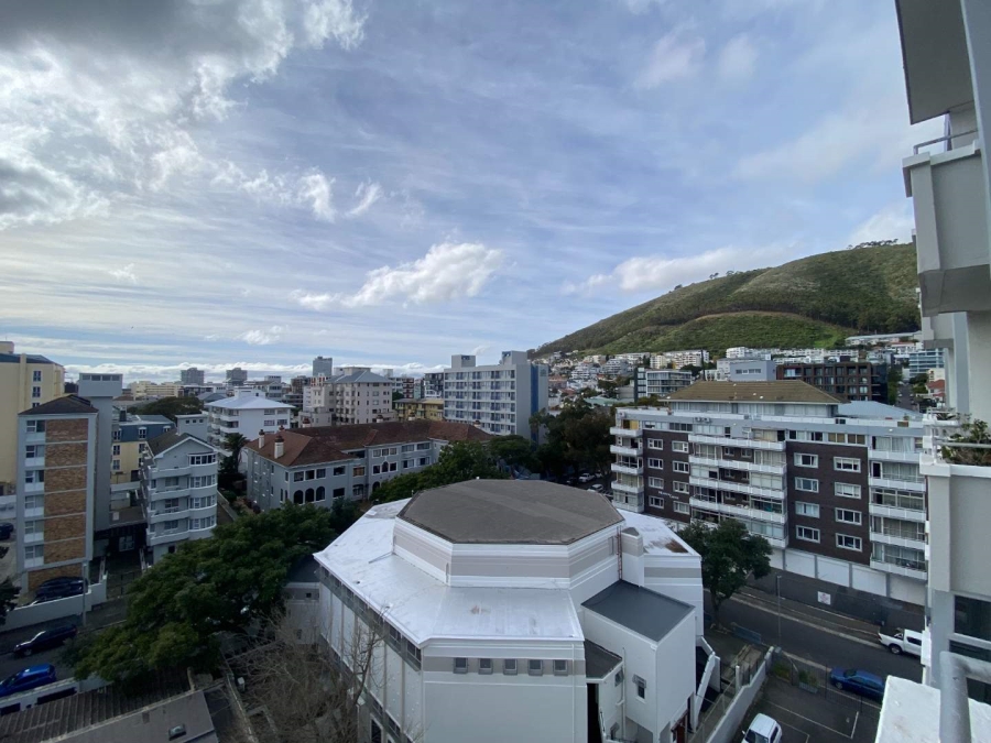 1 Bedroom Property for Sale in Sea Point Western Cape